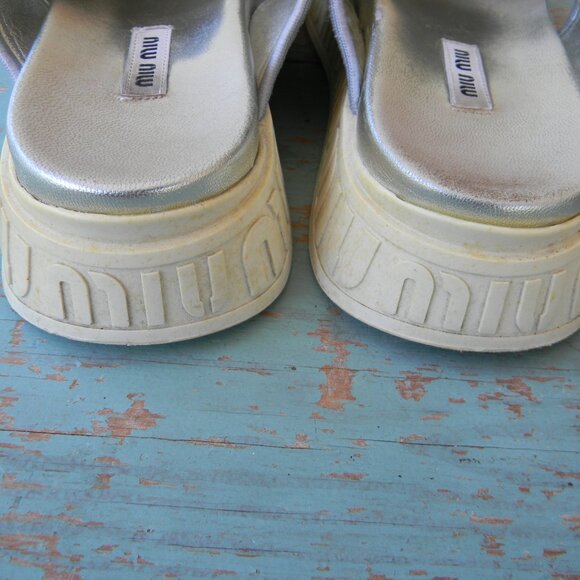 MIU MIU SILVER GLITTER SPARKLE CRISS-CROSS SLIP ON SANDALS COMFORT SZ 38 ITALY - Picture 5 of 8